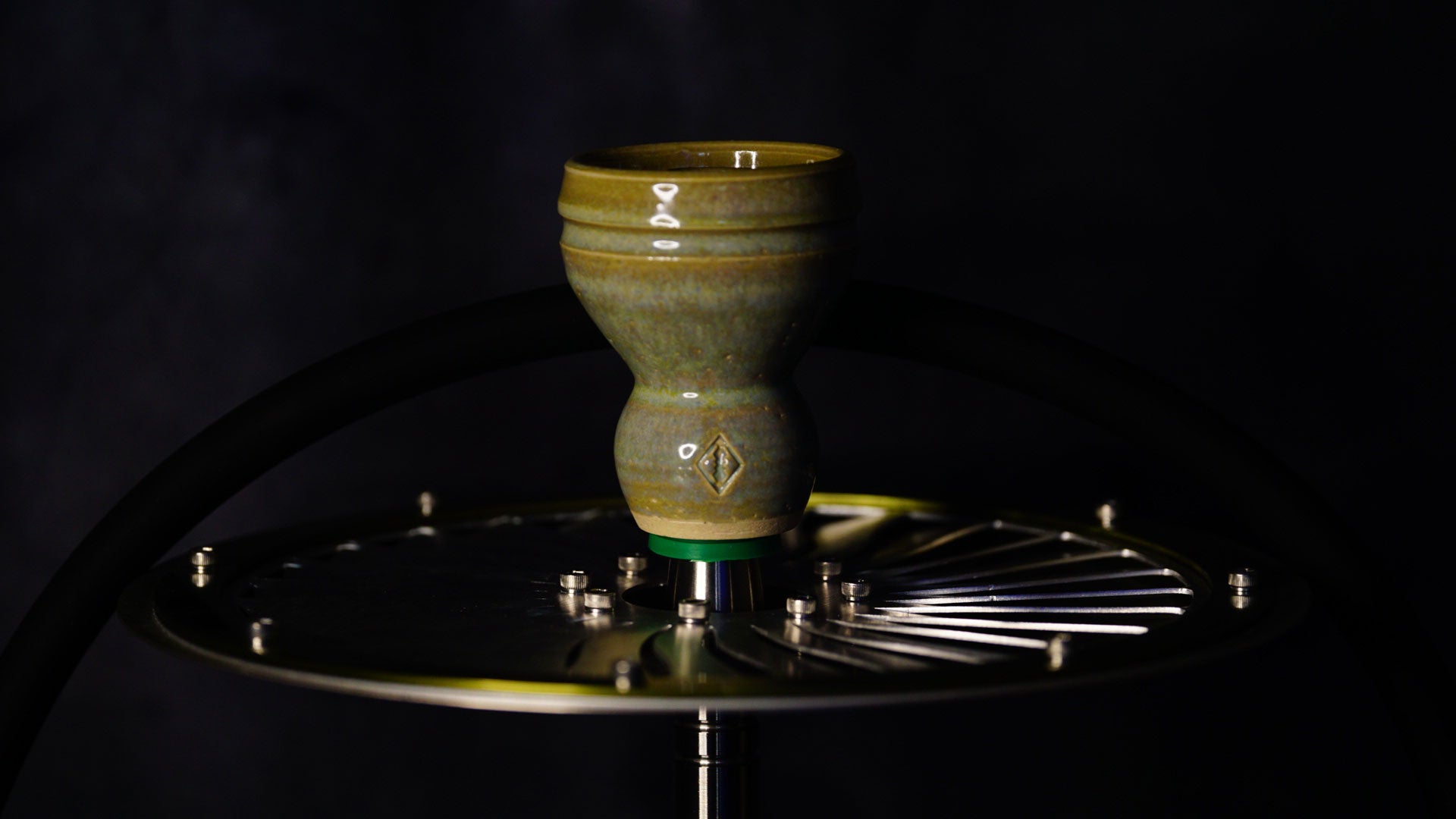 B2 Hookah SS-Inox - Stainless Steel Serial 025 - Friends & Family Green Tray