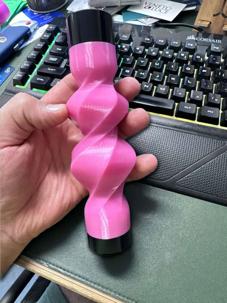 B2 Hookah v5 Aero-X Hookah - Made to Order in-Stock