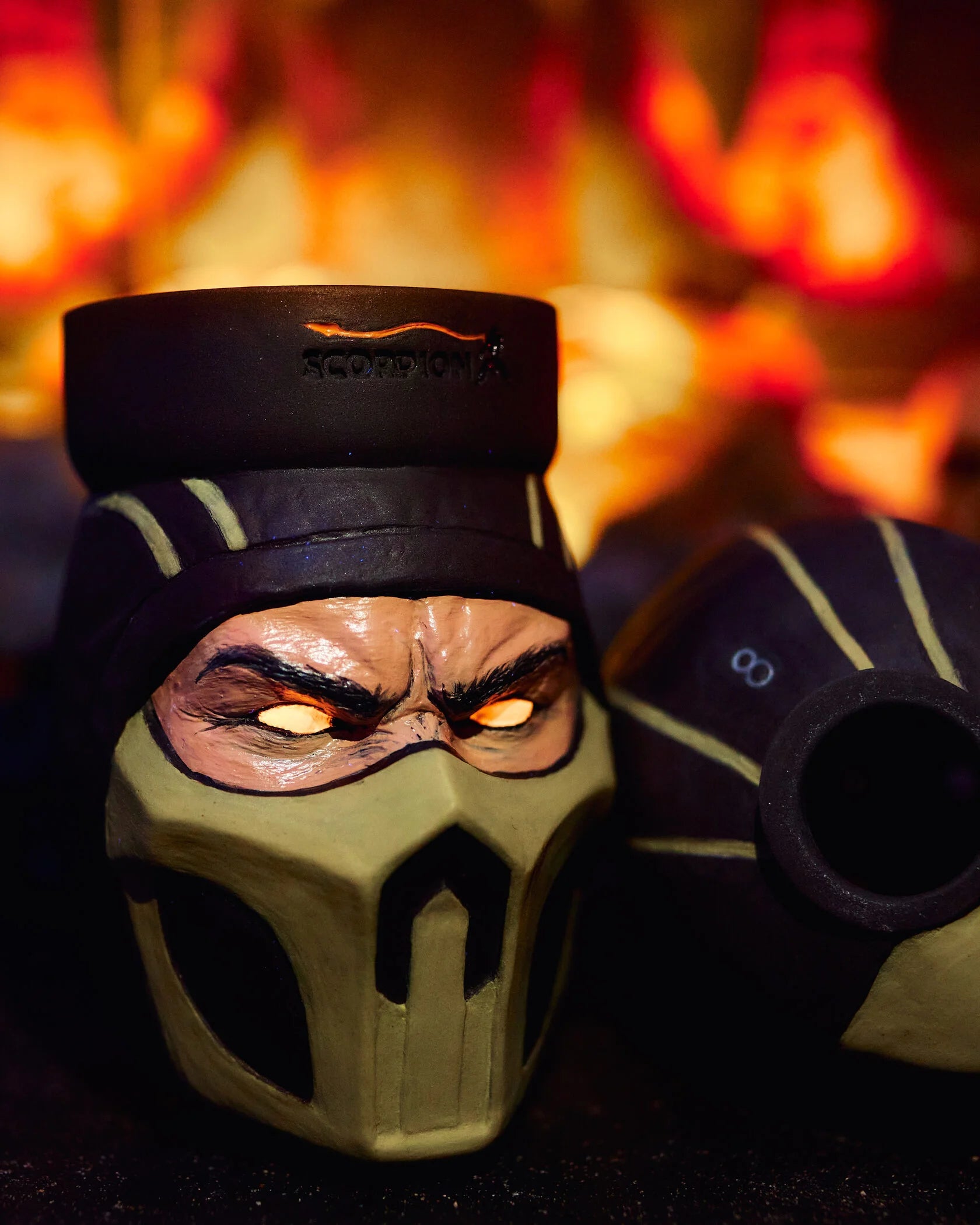 Kong Scorpion Hookah Bowl full setup glowing eyes