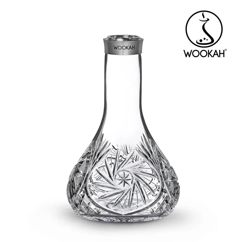 Wookah Walnut Mill Hookah’s rich walnut wood stem, featuring elegant natural grain variations.